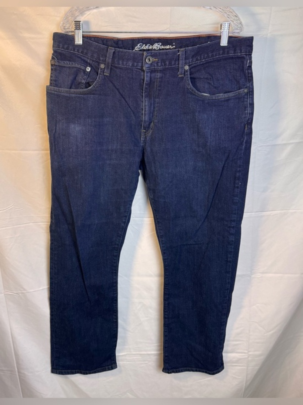 Eddie Bauer Indigo Blue Relaxed Menโs Jeans 38x30